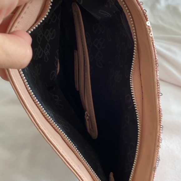 BCBG clutch bag - Picture 5 of 6